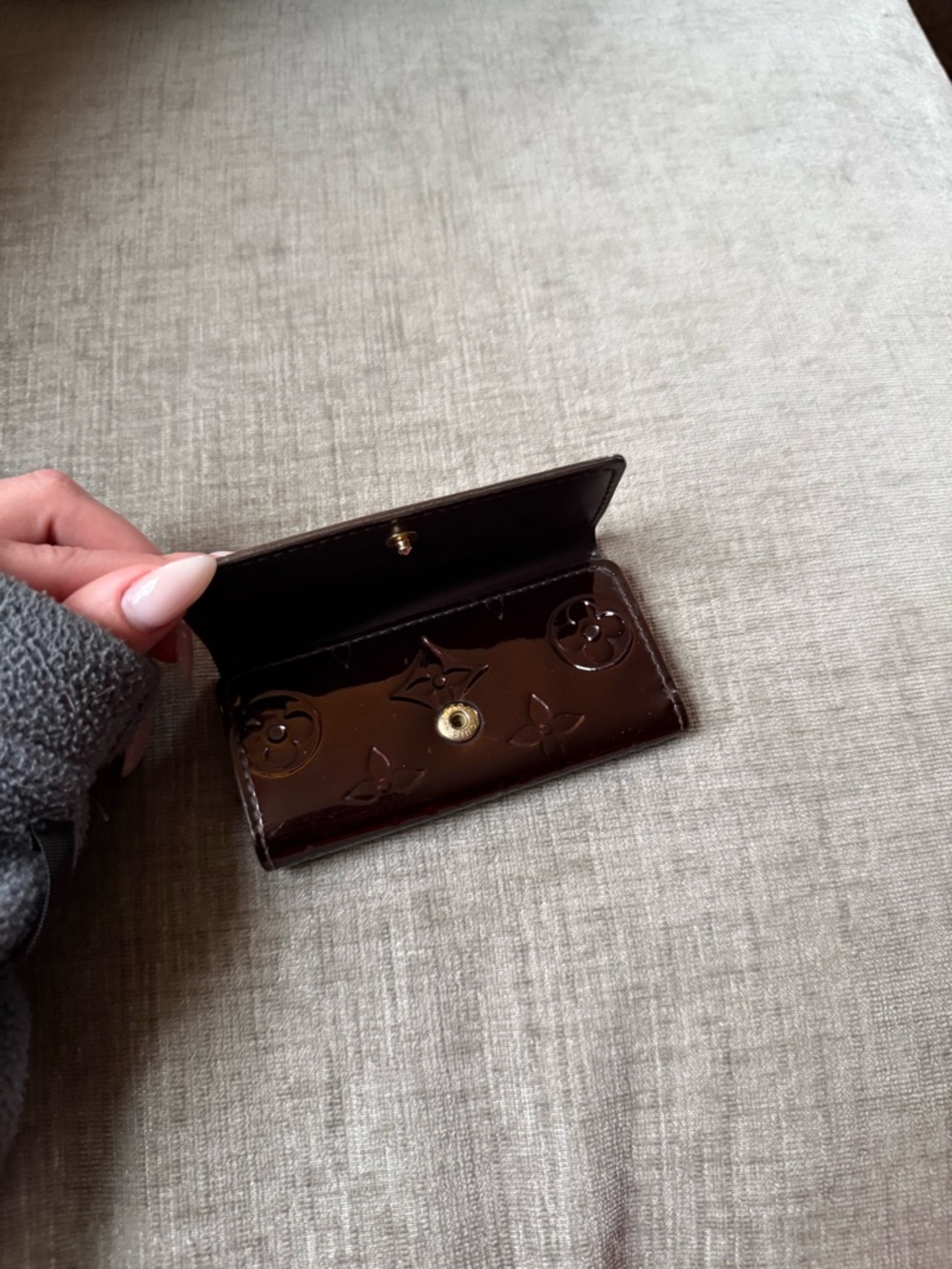 Louis Vuitton Vernis Key Holder / 4-Key Case